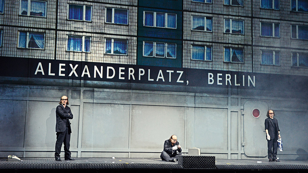 «Die Hamletmaschine» in Zürich (2016), Foto: T+T Fotografie/Tanja Dorendorf