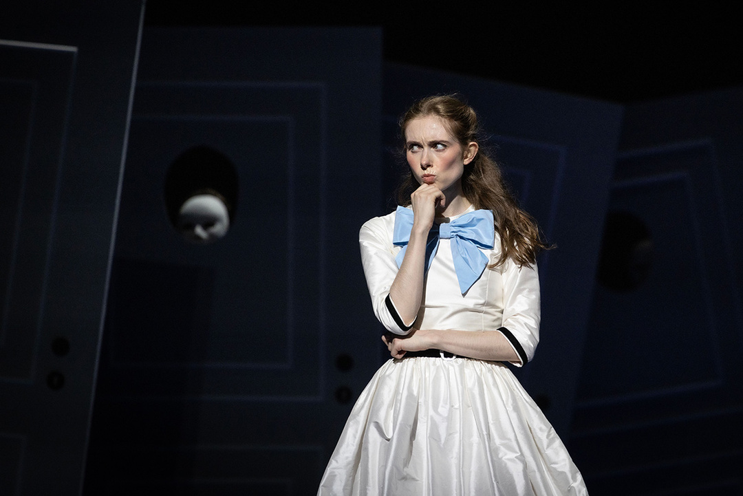 *Wunderland* by Alexei Ratmansky, Hamburg Ballet; photo: Kiran West