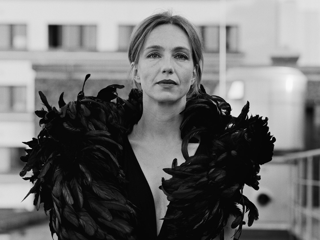 Ursina Lardi fotografiert von Ute & Werner Mahler für die Schaubühne Berlin. 