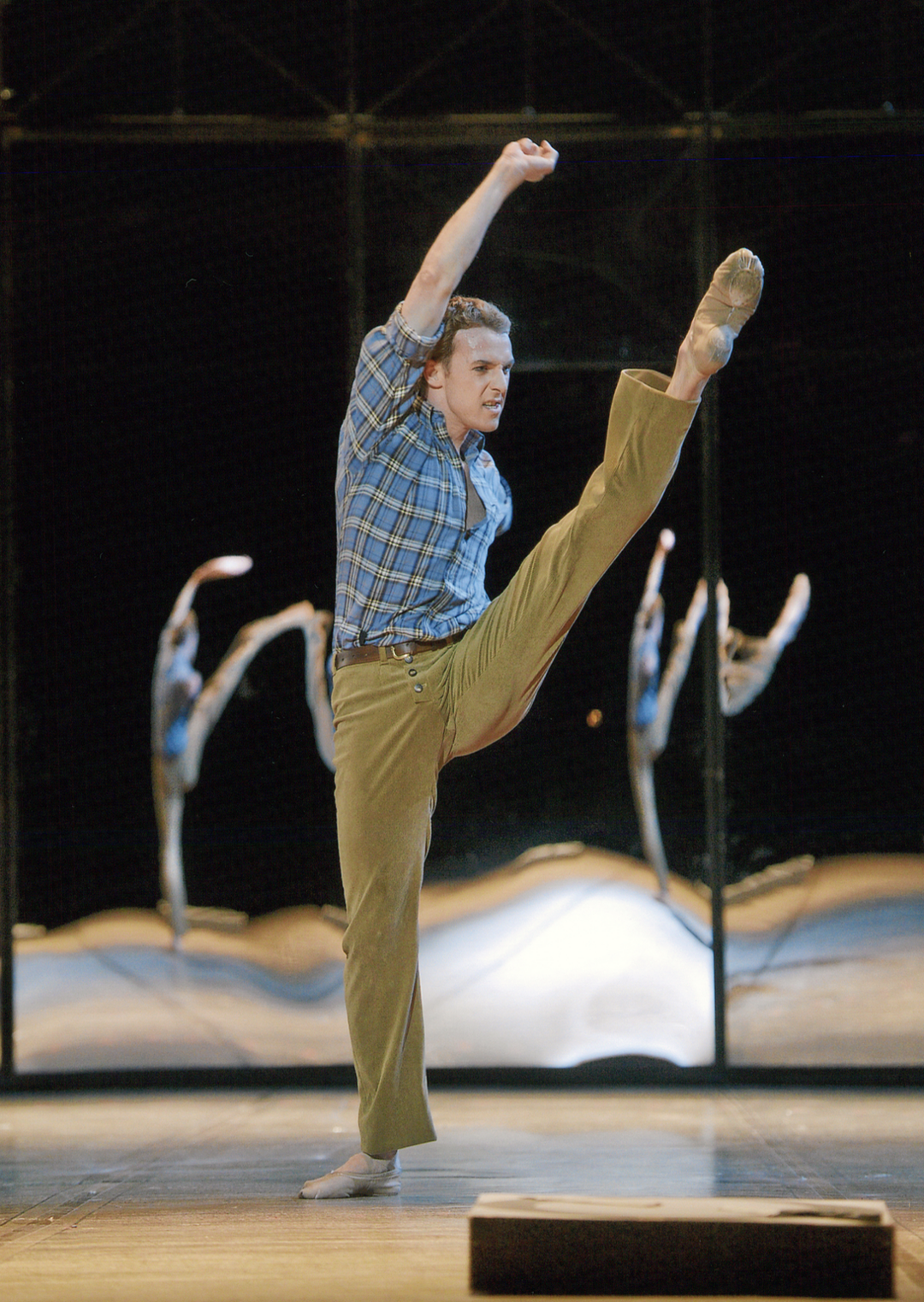Michael Banzhaf als Siegfried in dem Ballett „Ring um den Ring“ (Choreographie Maurice Béjart). Foto: Bettina Stöß