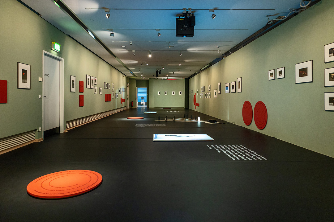 Exhibition view; photo: Markus Hoffmann, Deutsches Tanzarchiv Köln