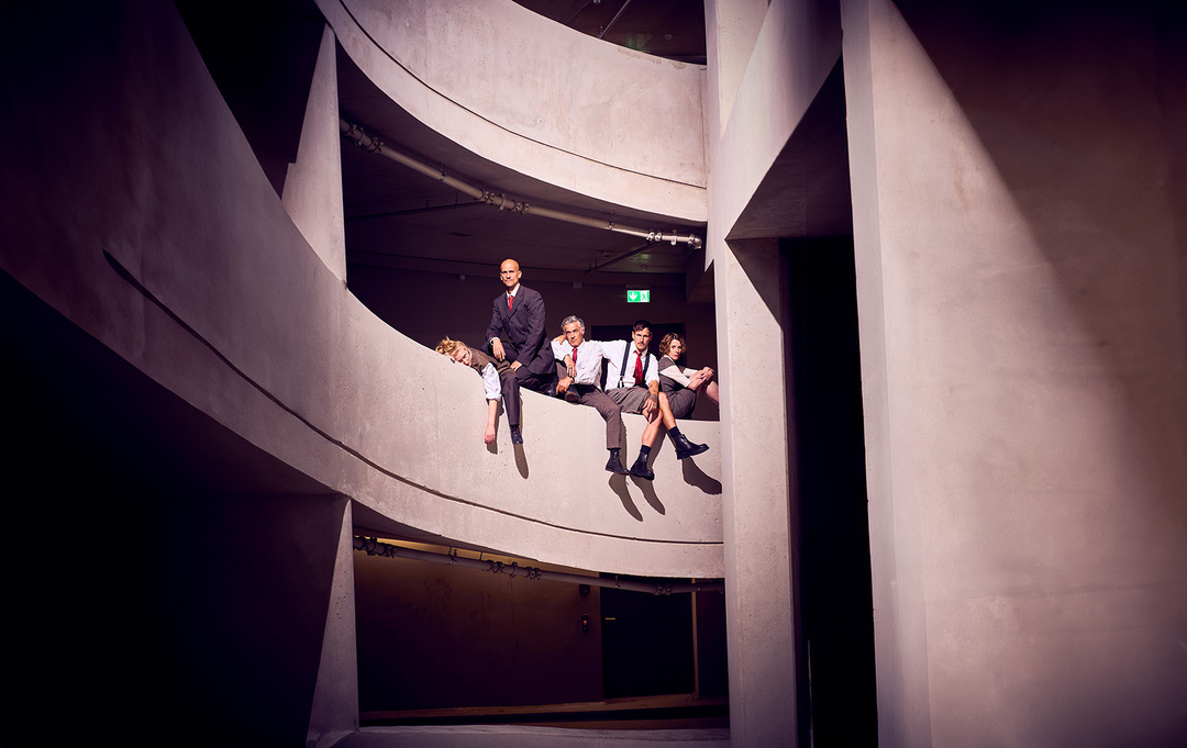 Simon Hartmann, Lenah Flaig, Daniel Ernesto Mueller; photo and background: Dennis Yenmez