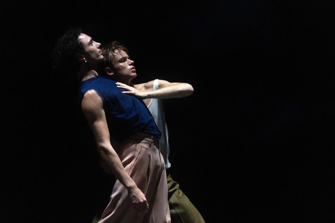 *The thing with feathers* by Demis Volpi, Hamburg Ballett; photo: Kiran West