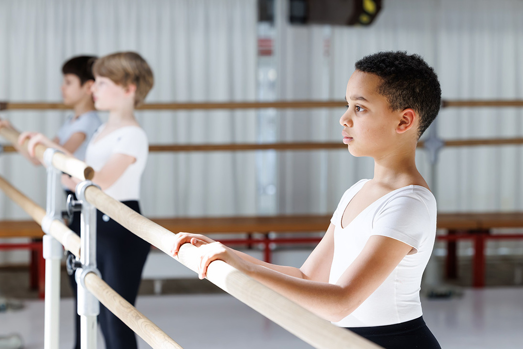 Ballet Academy of the University of Music and Performing Arts Munich; photo: Marie-Laure Briane
