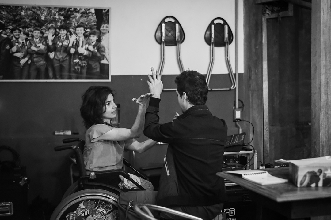 Marina Abib at the festival *C.O.R.P.O.*, 2025; photo and background: Martin Zenorini