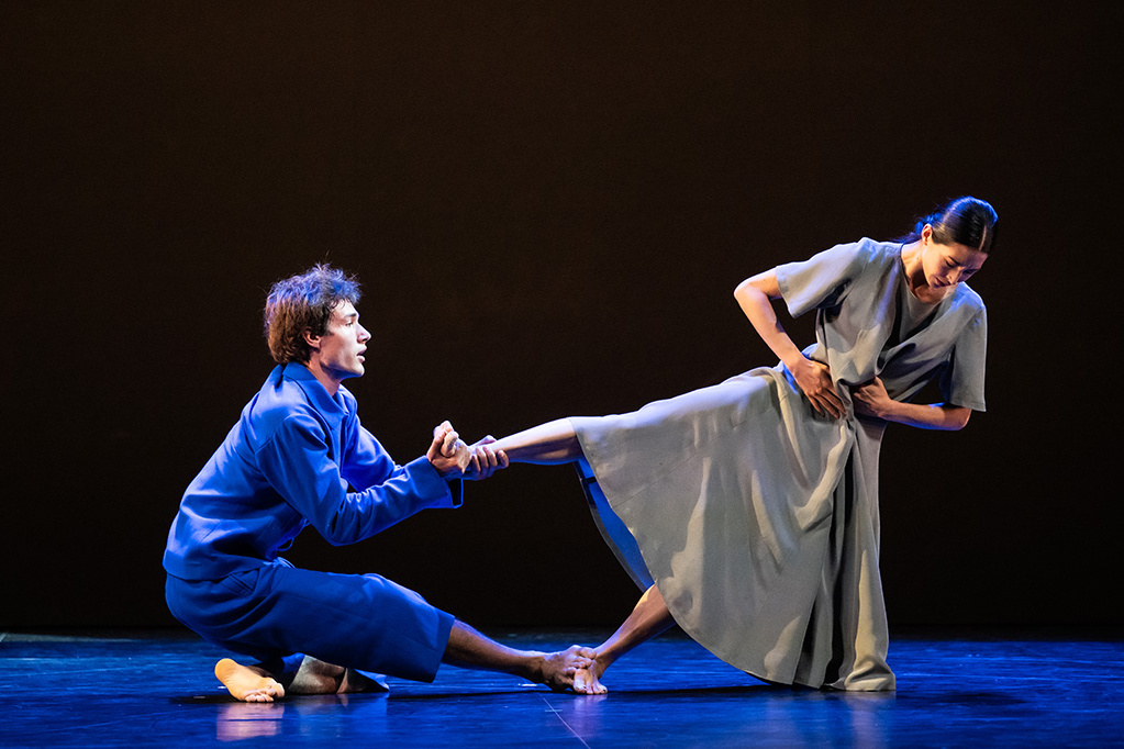 *Solo for Two* by Mats Ek; photo: Julien Benhamou