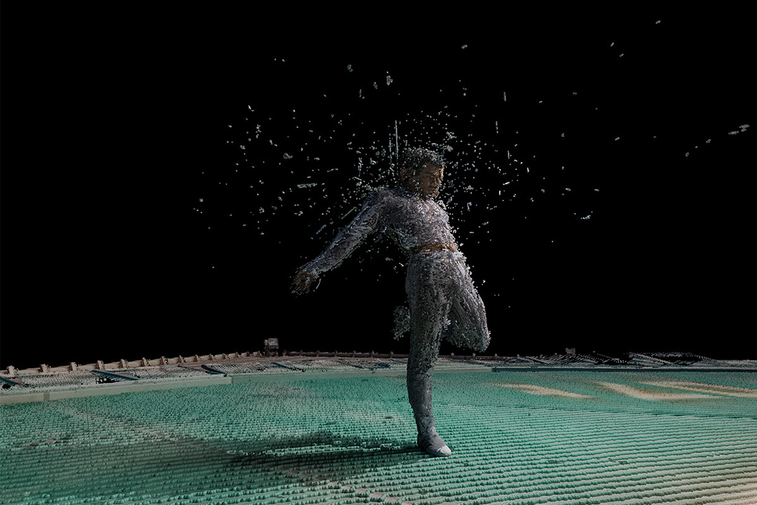 Company Wayne McGregor, *On The Other Earth*; photo: Ravi Deepres