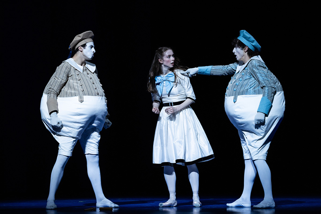 *Wunderland* by Alexei Ratmansky, Hamburg Ballet; photo: Kiran West