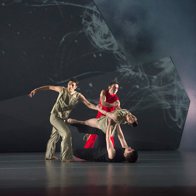 Denis Mehmeti (Man), Ali San Uzer (Prometheus), Kana Imagawa (Woman), Efim Kirbitov (Apollo); photo: Harald Dietz