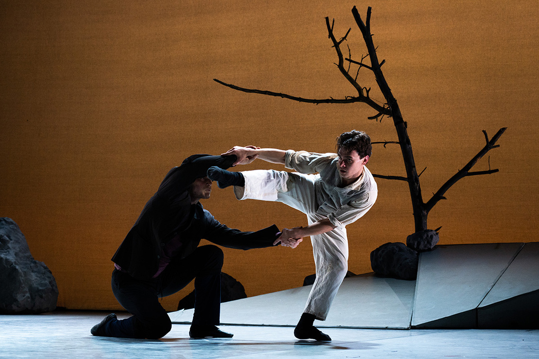*Waiting for Godot* by Edvin Revazov ; photo: Christina Gotz