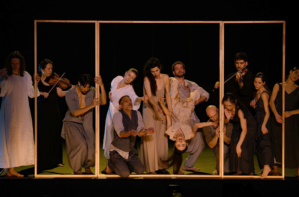 Photo and background: Ozango