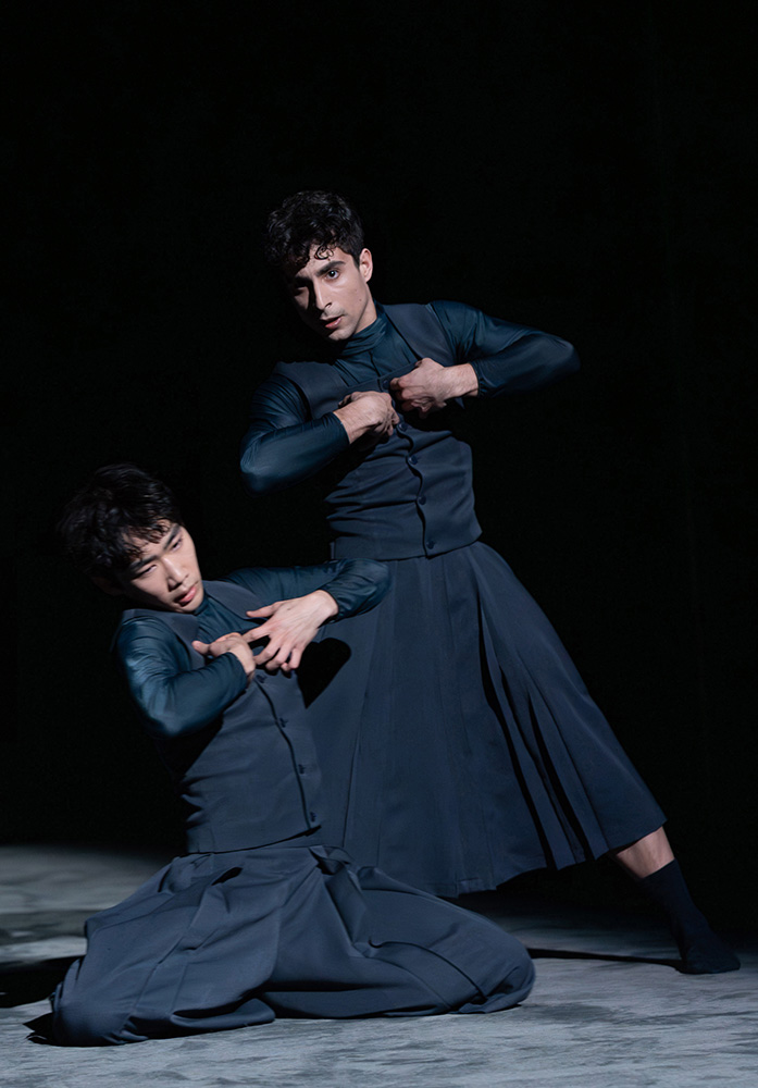 Taro Yamada and Alessandro Giachetti in *Hīeran*; all photos: Bernd Schönberger