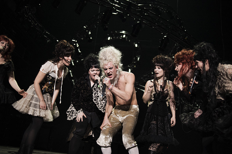 SEBASTIAN ZIMMLER als «Don Giovanni» nach Mozart und da Ponte, Thalia Theater 2013, Foto: Armin Smailovic